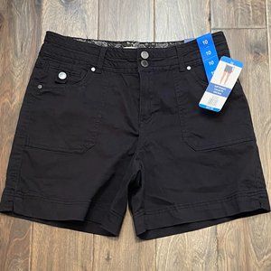 Dakota Blue Women's Short Mid Rise with Pockets Flap with Button BLACK